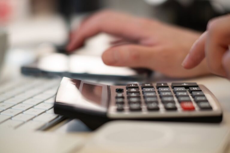 Demystifying Common Formulas: When to Use Online Calculators vs. Manual Computation - calcvortex