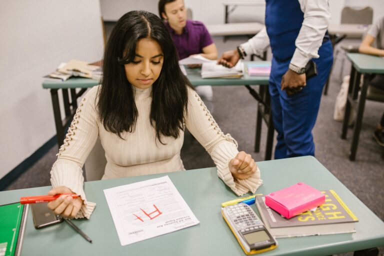 College Students Improved Grade Point Averages 0.8 Points Using GPA and Percentage Calculators - calcvortex
