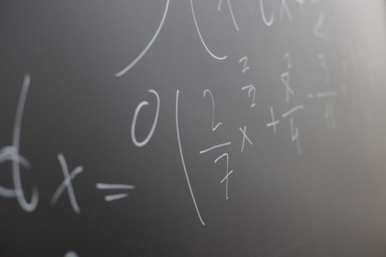 How to Solve Quadratic Equations: A Step-by-Step Guide with Wolfram Alpha - calcvortex