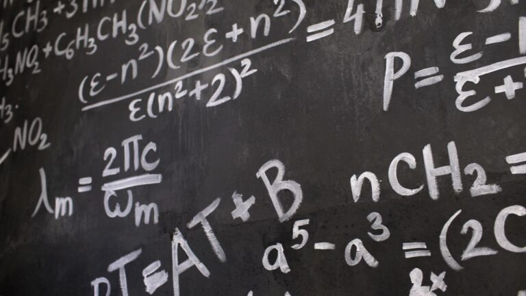 Precision in Pi: A Guide to Calculating Pi to 100 Decimal Places - calcvortex