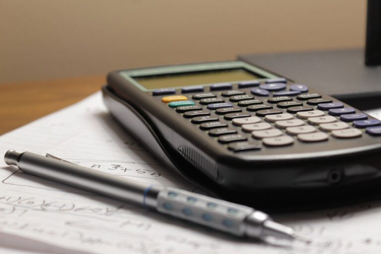 Calculating ROI with Online Algebra Calculators: A Small Business Case Study - CalcVortex