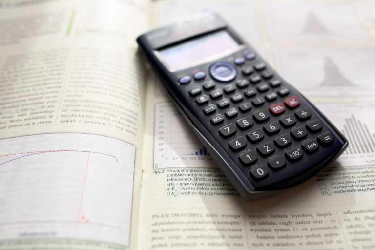 5 Hidden Algebra Errors in DIY Concrete Volume Calculators for Curved Patios - CalcVortex